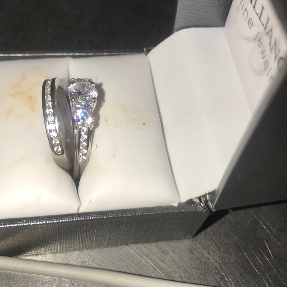 Promise Ring - Picture 2 of 3
